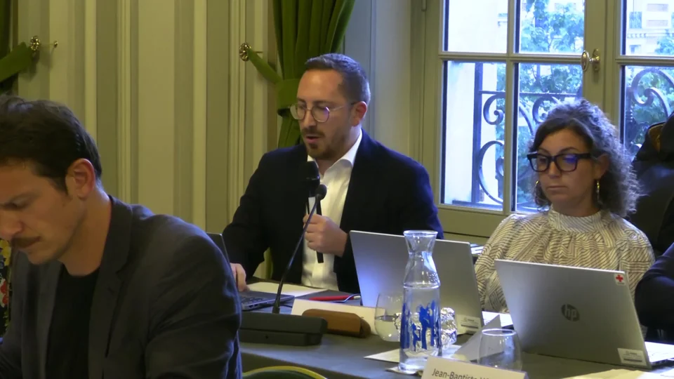 Kevin Messy intervient au conseil du 19e arrondissement le 9 juin 2026.